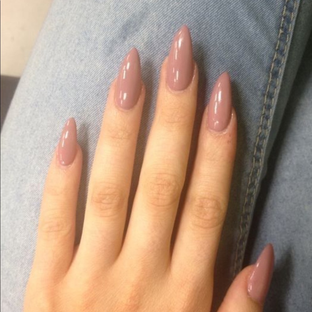 Meet your Posher, Bebee